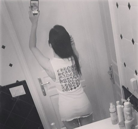 Vivika Babe perfect pornstar img