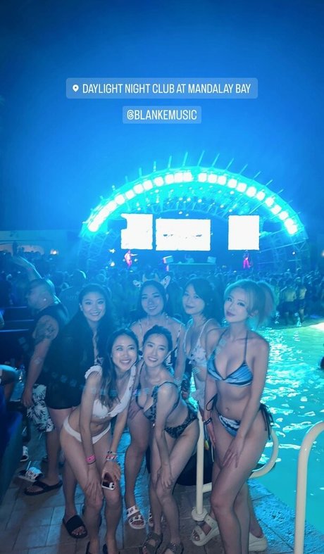 chicks with dicks onlyfans xxx pics