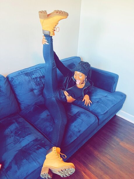 The Dollface art model image