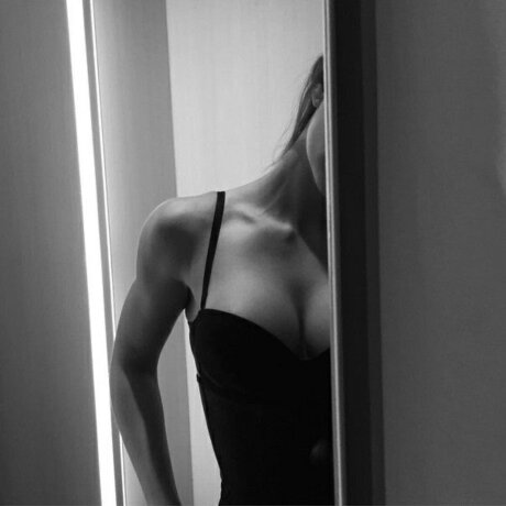 Ira18 adult actress image