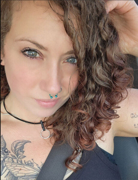 XxprettypistolxX pornstar exclusive images