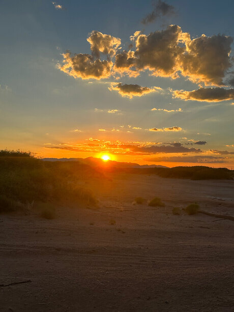 Tsunami model naked picture