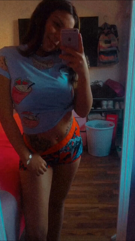 Malactm star naked photo