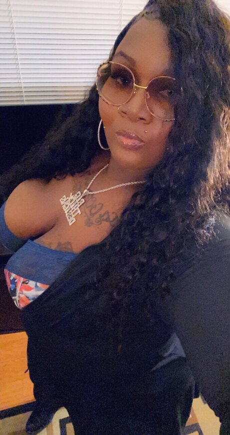 ThickGoddess pornographic model photo