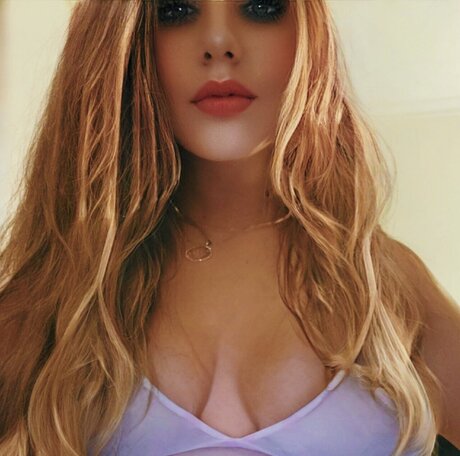 Hungry Dee pornstar best picture