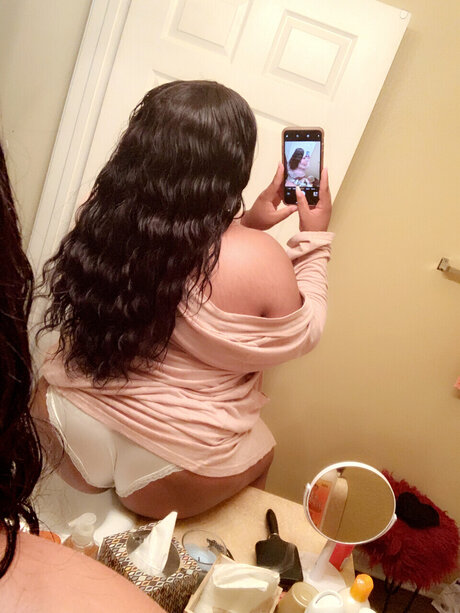 Wet_ beautiful pornstar pic