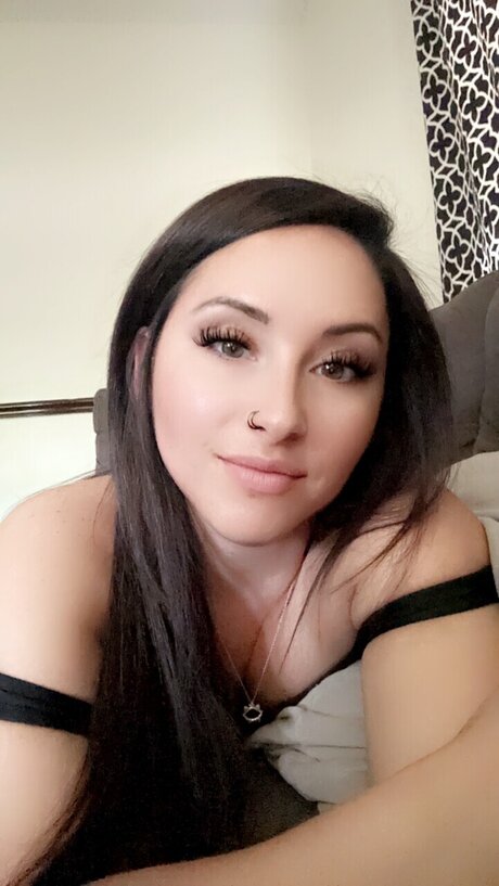 ONLY MEY VIP model sexy picture