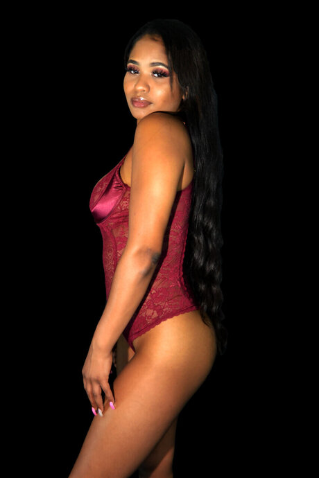 SexyNaveah pornstar adult photos