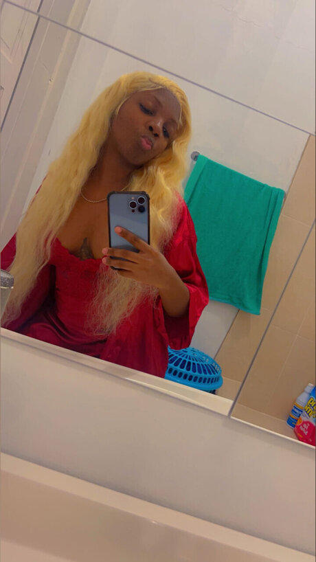 Trackstarr porn actress galleries