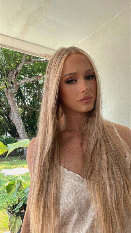 Ashley Freeman star beautiful pictures