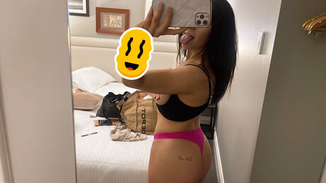 Kottiepie naked pornstar img