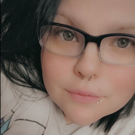 EpicQueenPanda model adult gallery