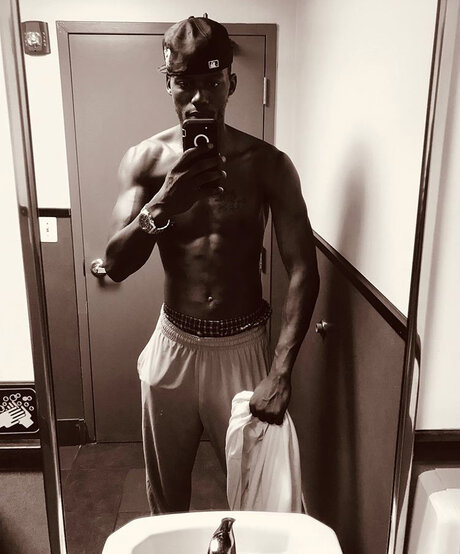 DreMonsta adult actress img