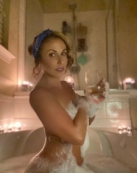 ulauryn gemini perfect model images