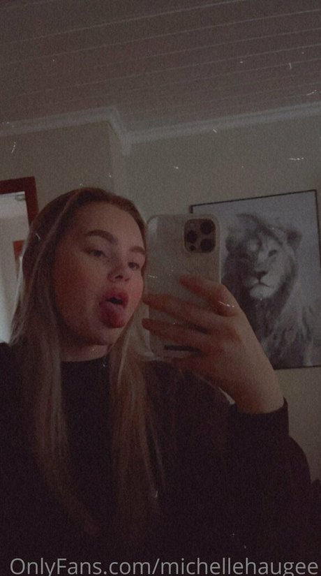 michellehaugee star hot image