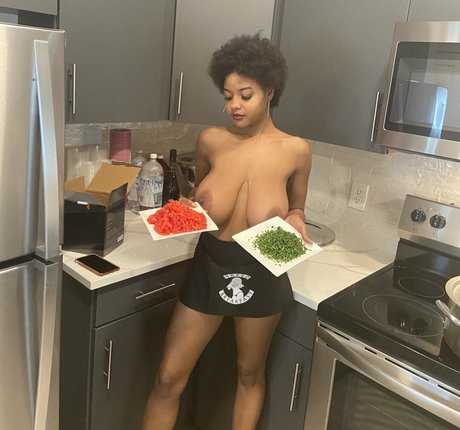 asian sister onlyfans beautiful picture