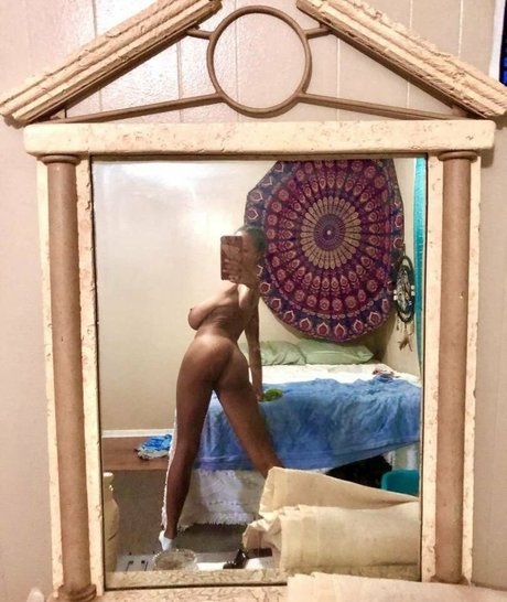 Bush Baby hot actress gallery