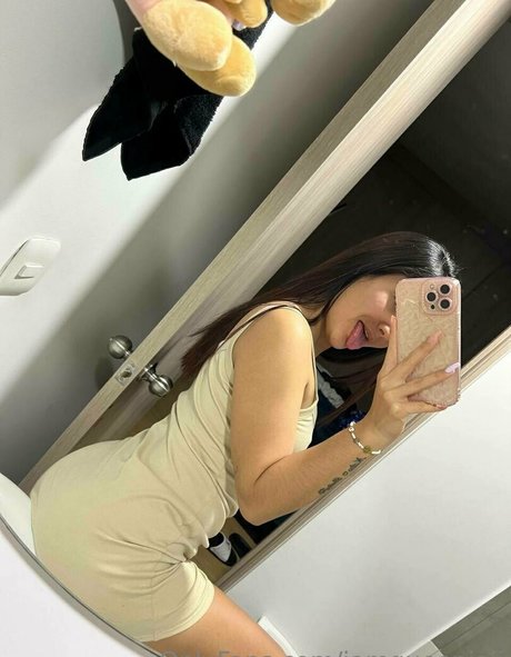 iamqueenjaii nude actress img