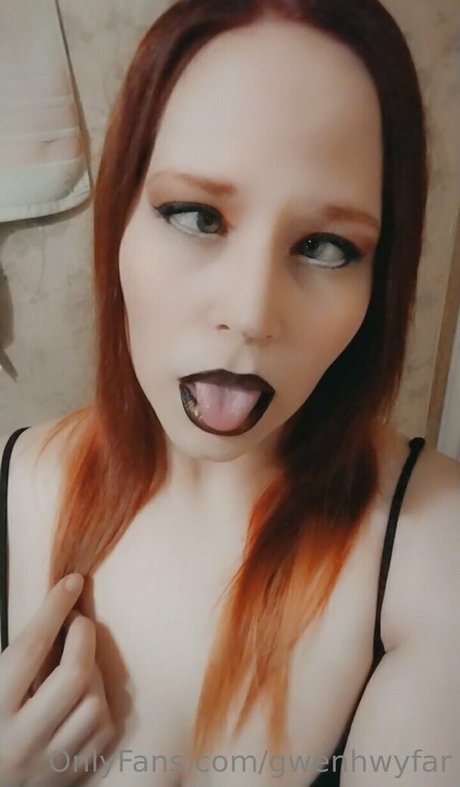 gwenhwyfar naked actress photo