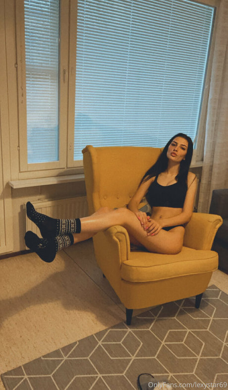 nerdy onlyfans beautiful pictures