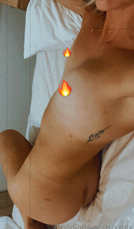 amateur blonde onlyfans nude pics