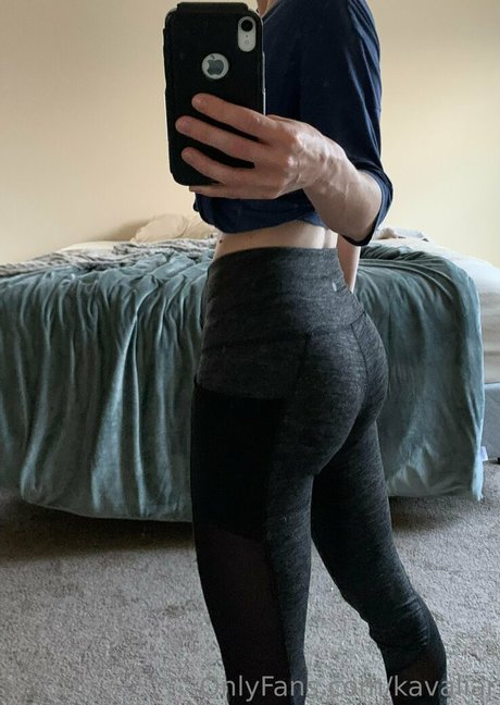 Kavaliar nudes model photos