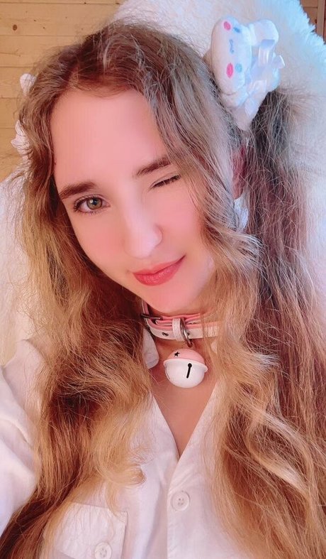 evaava free Profile Pic