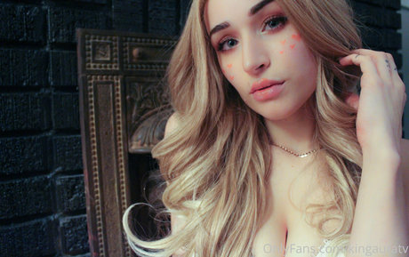 KingAuraTV hd pornstar photos