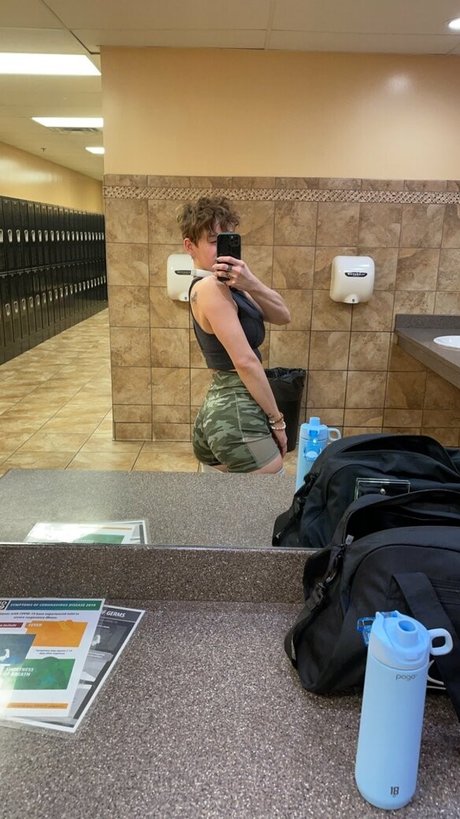 KingAuraTV art star galleries