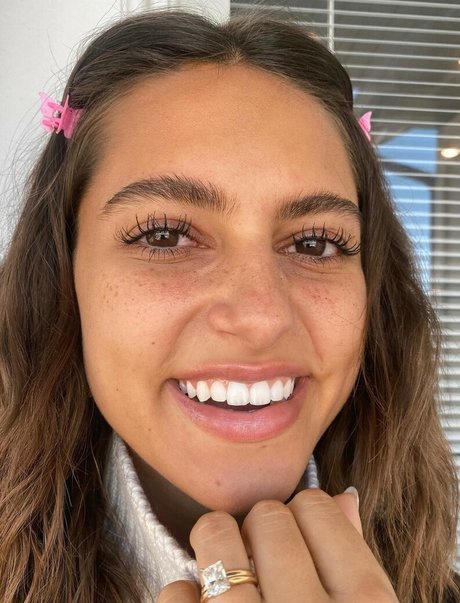 Renee Maudlena Noe sex pornstar pics