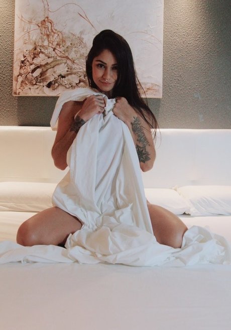 India Hot pornstar erotic pics