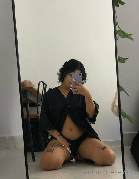 sadbitch exe star pornographic pics
