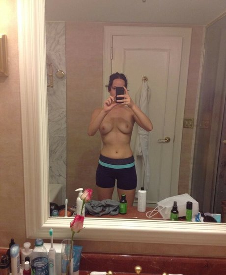 Jennyfer Lawerence exclusive actress picture