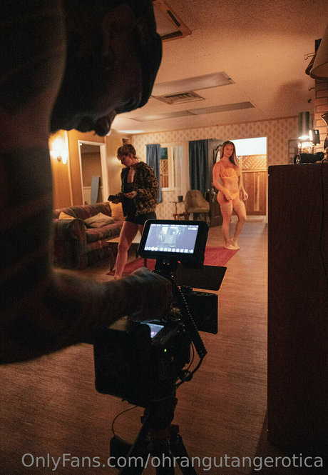 ohrangutangerotica model exclusive photos