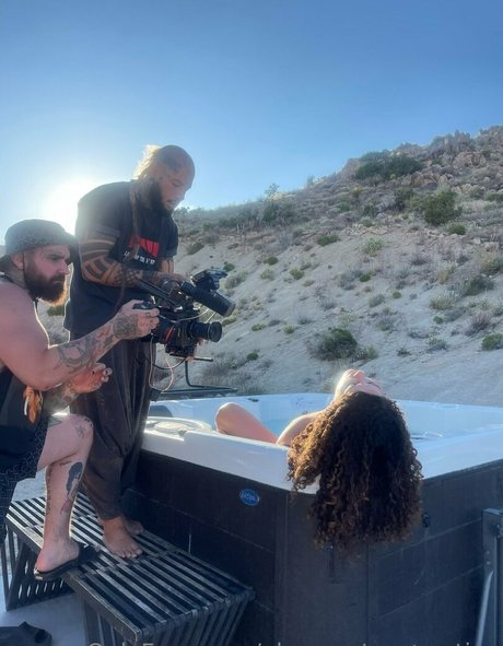 ohrangutangerotica porn model picture