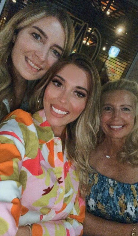 milf handjob onlyfans beautiful archive