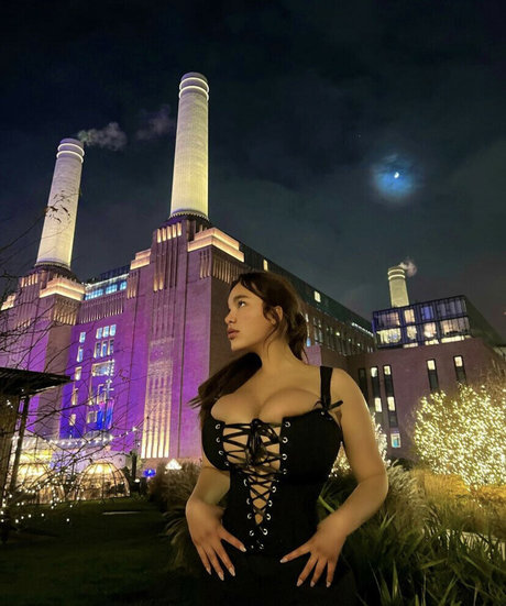 Karina__1 pornstar naked img