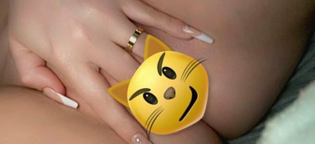 Brelynn model beautiful photo