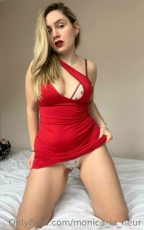 popular trans onlyfans erotic photo