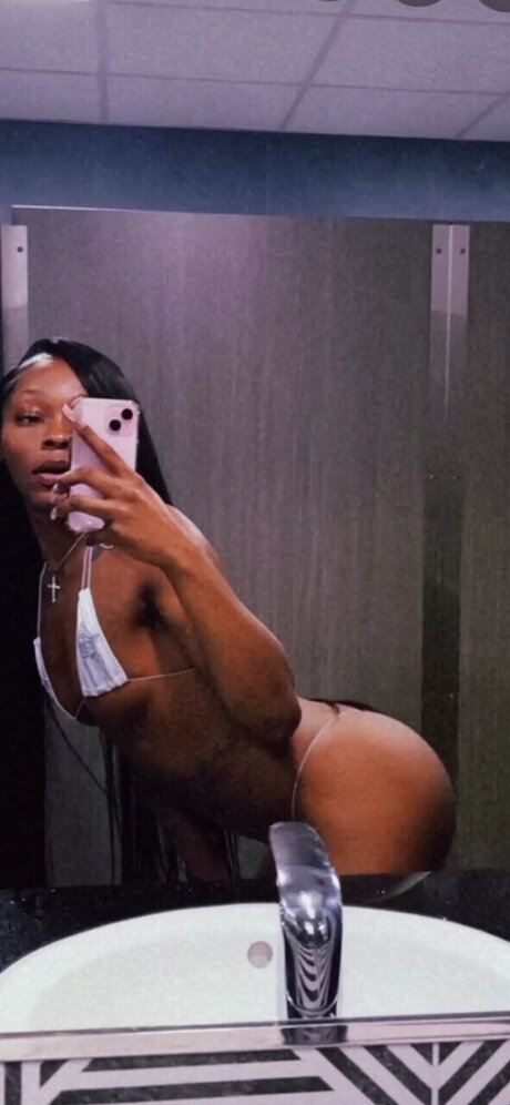 Alabama star erotic photo