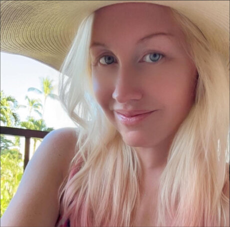 LilMissLucky model art archive