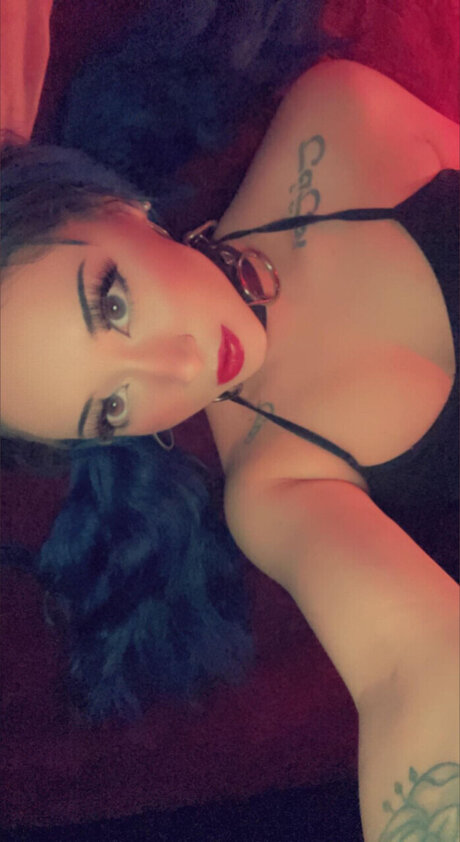 milf pussy onlyfans pornographic image