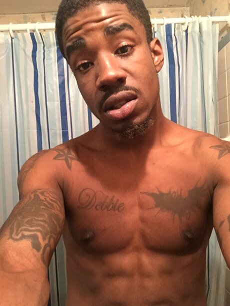 Billy Bangaxx model high quality pic