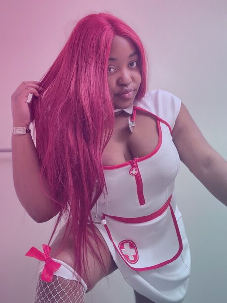 liltoken star sexy picture