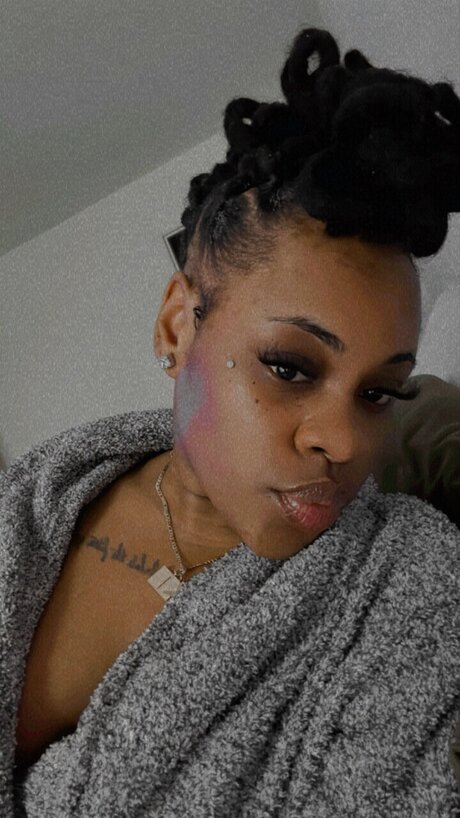 EMPRESS pornstar pretty images