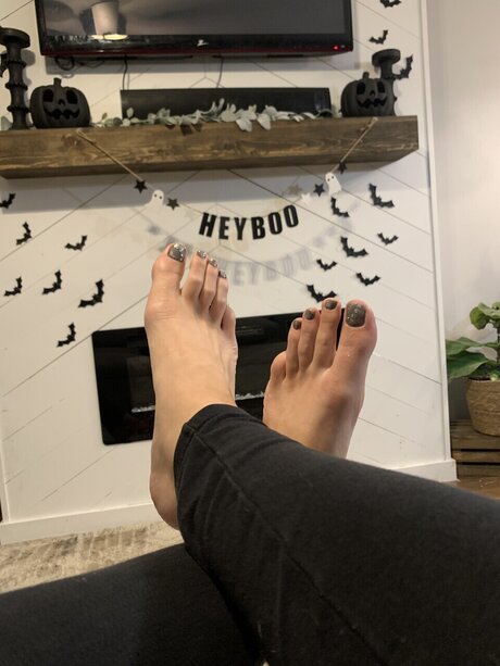 Faulty Feet top star gallery