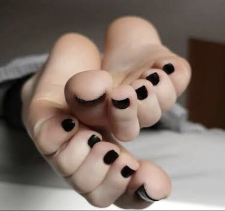 Sarah Nairn hd actress pic