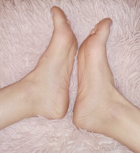 Feetappetit perfect model pic