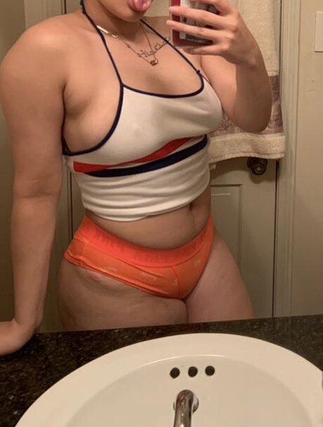 M0nuh exclusive pornstar image