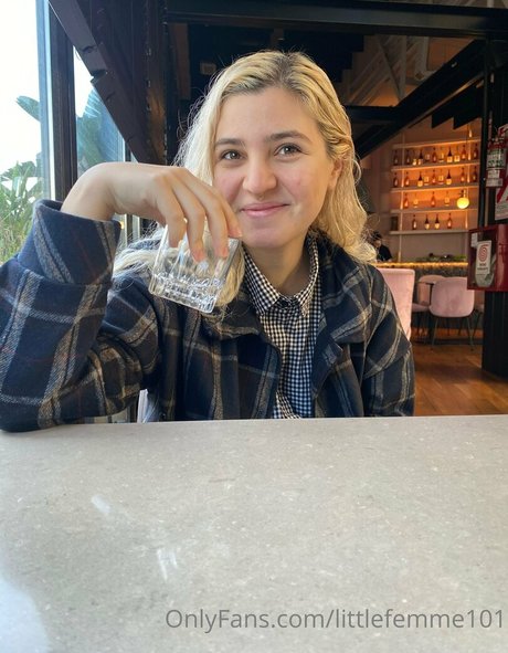 littlefemme101 model porn photo